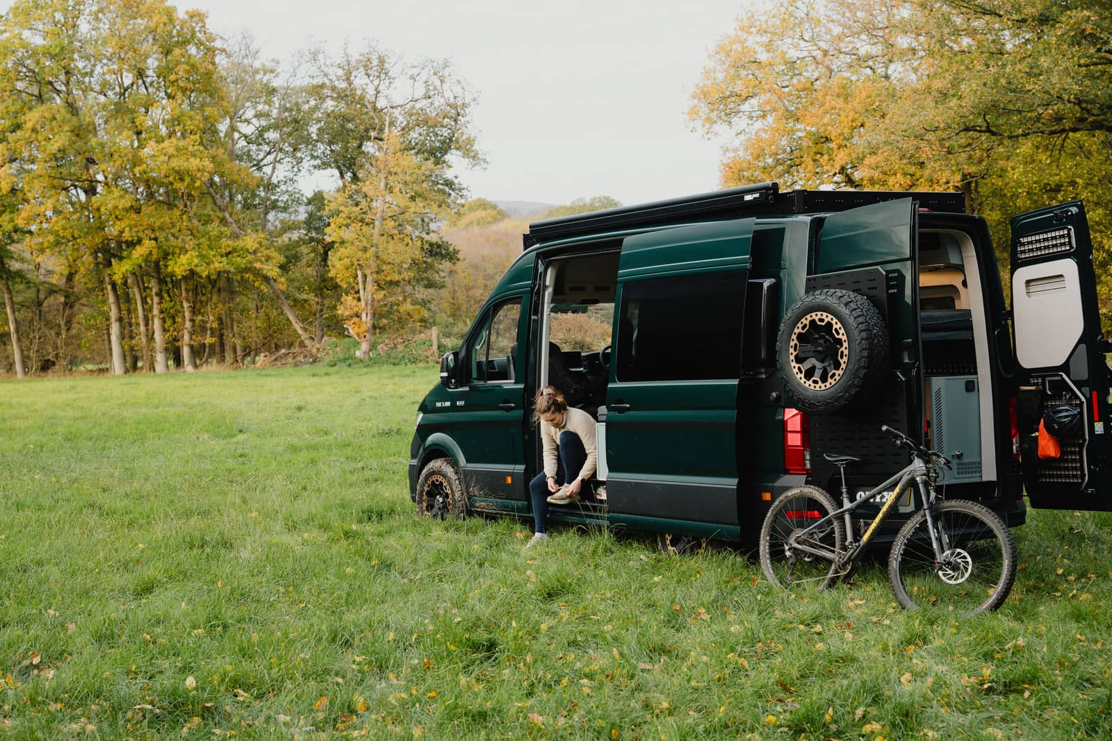 Onyx Vans hero image