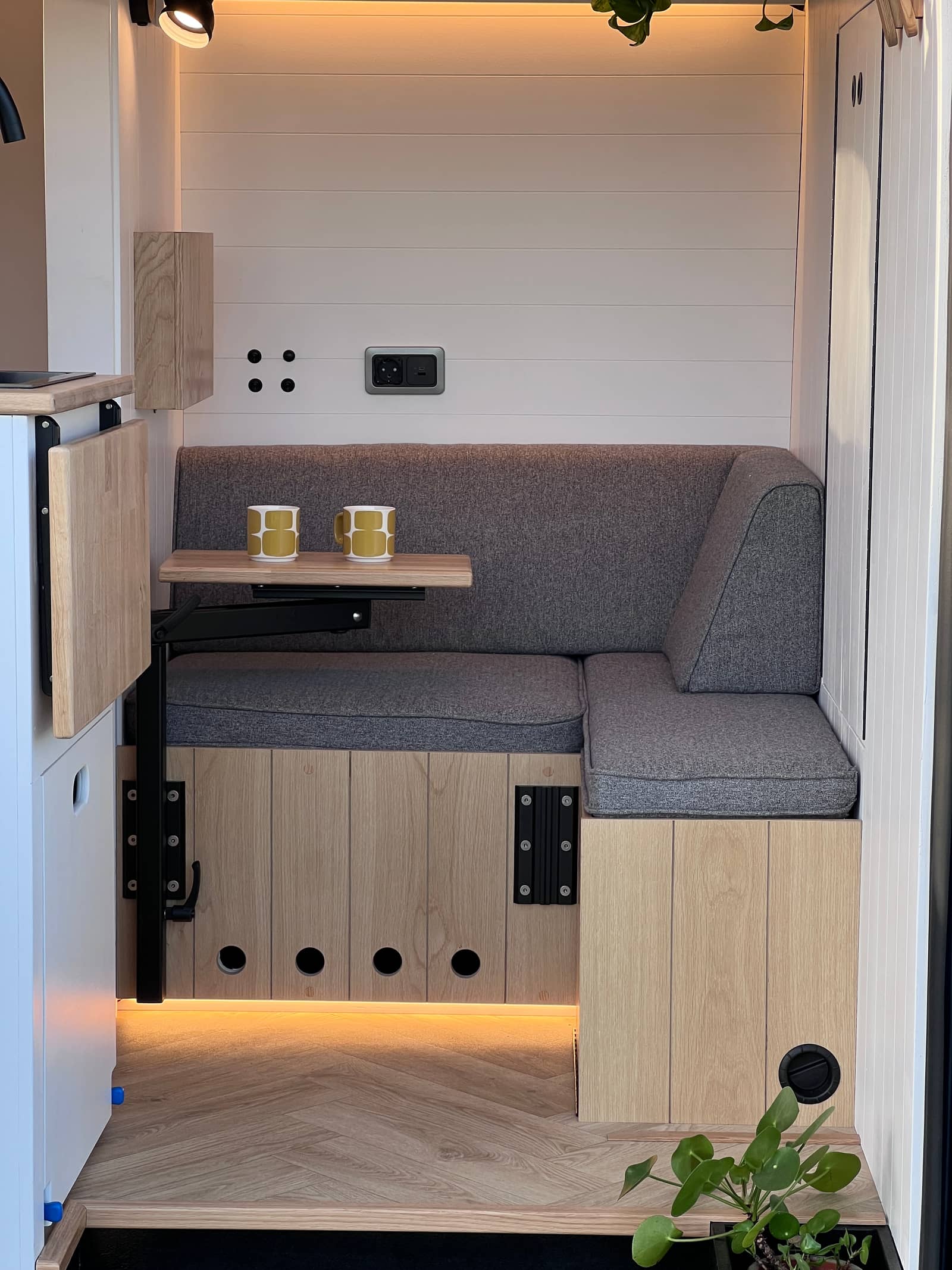 Mountain Bikers live in Transit