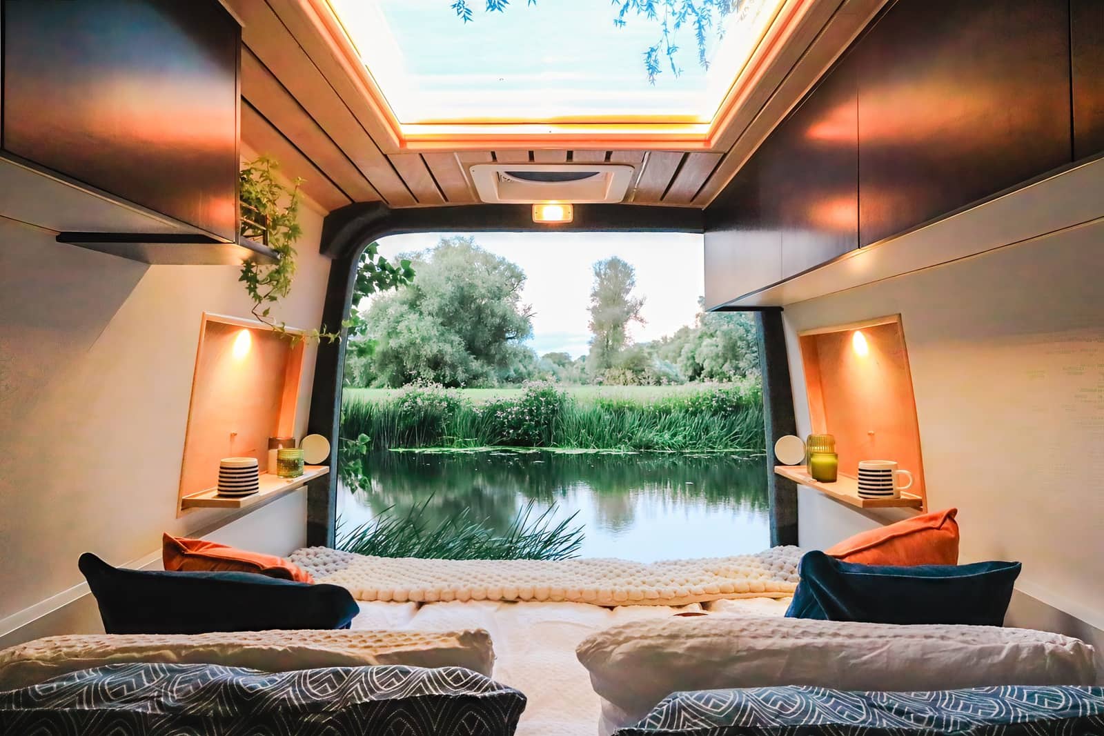 Volkswagen Crafter photo